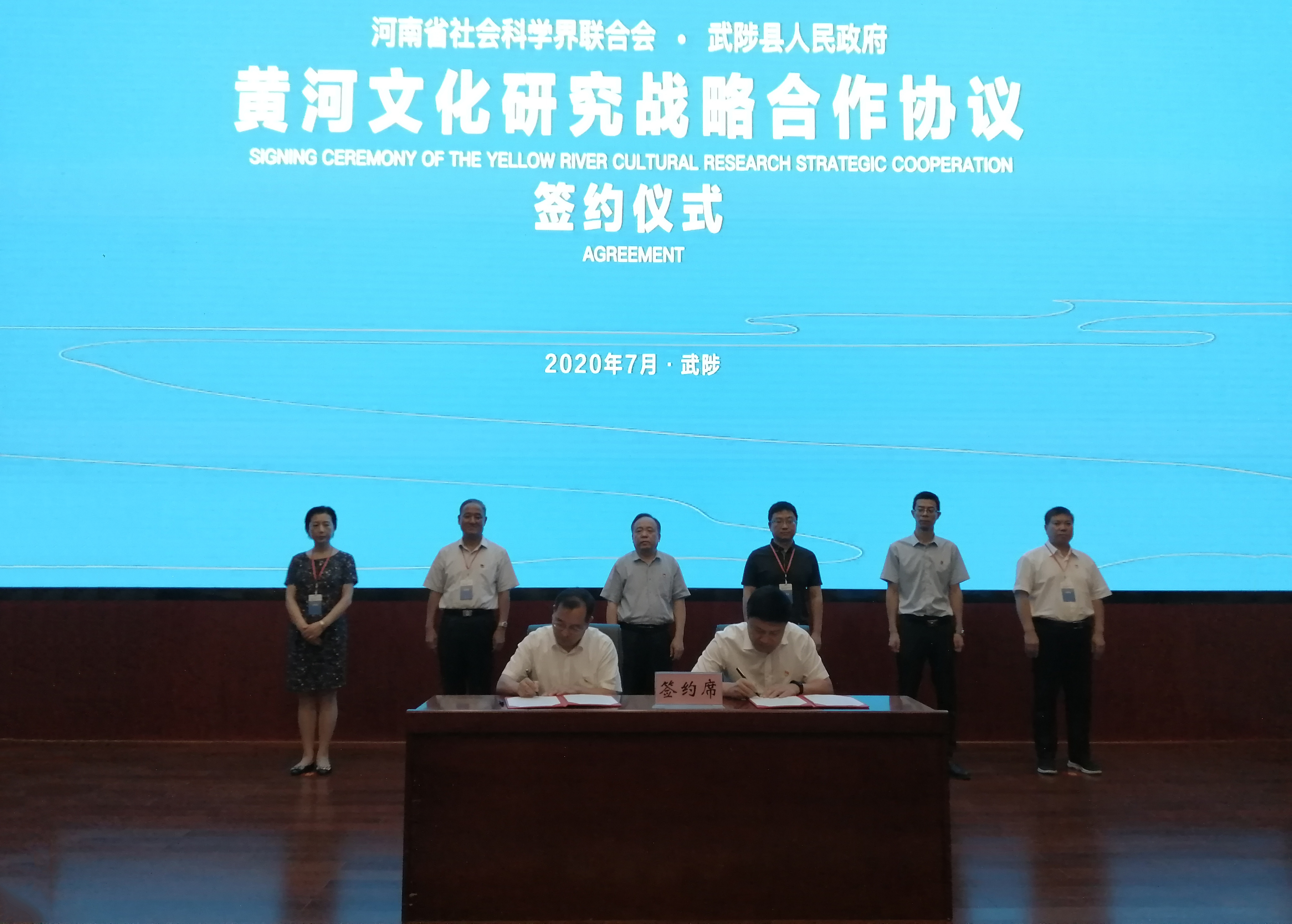 1594388348932817.jpg 1594388348932817.jpg